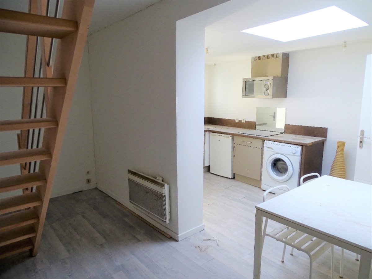 Appartement à LOUER - Réf. JMG415